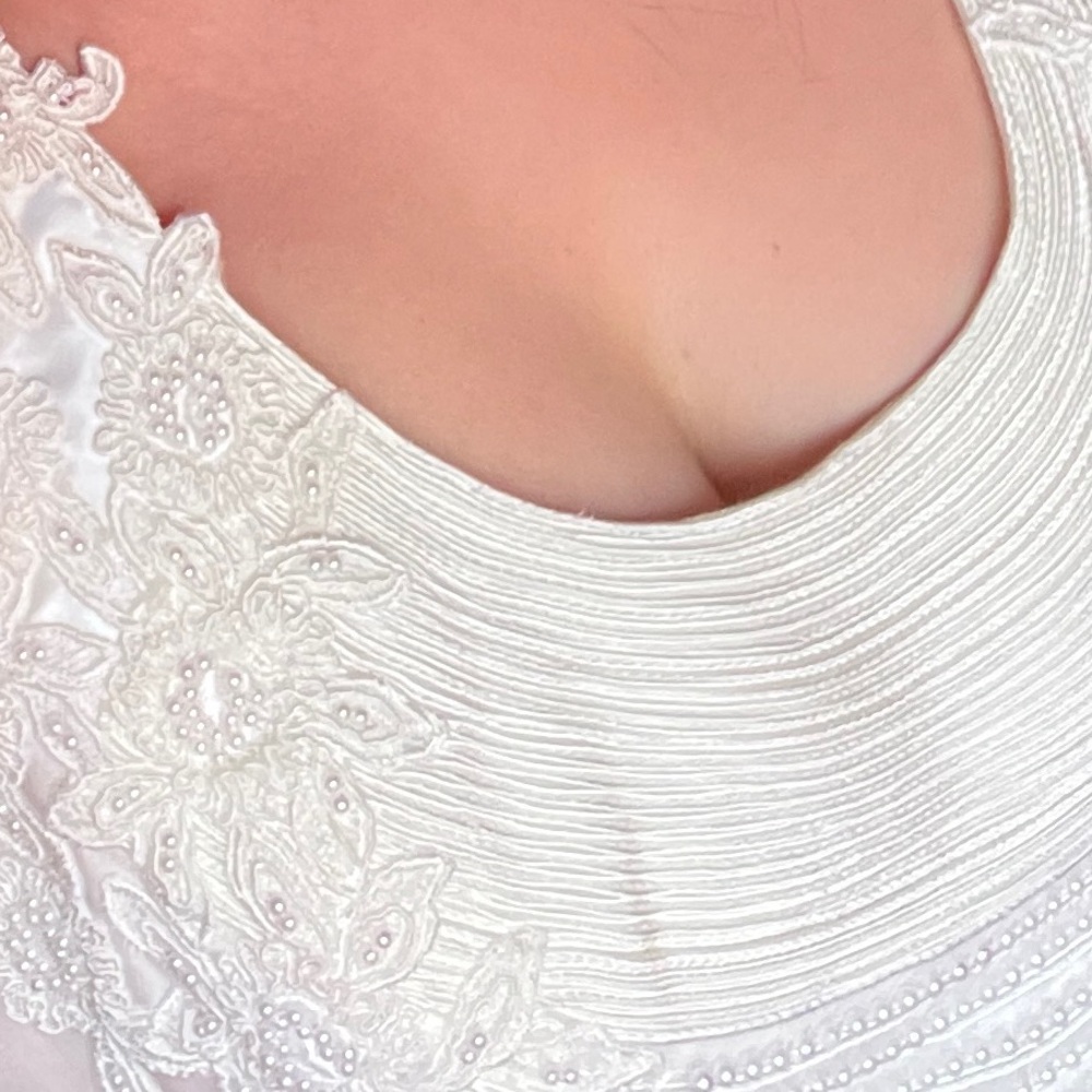 Mon Cheri vintage white satin bridal gown maxi with pearl embellishments - Picture 4 of 8
